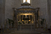 Главный престол базилики