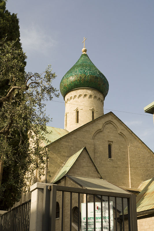  .    .    .    .      XX    . . .