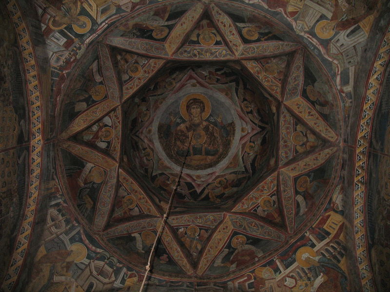 Роспись под куполом храма