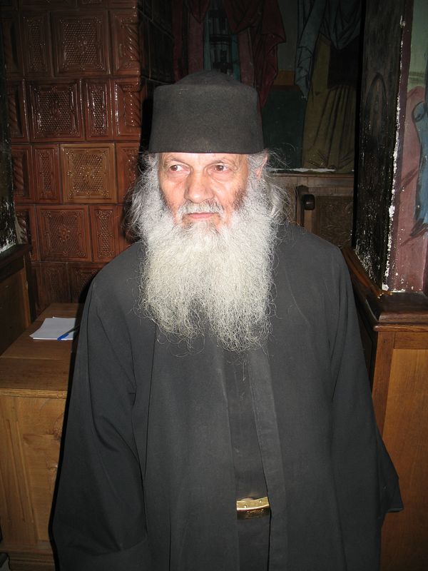 Насельник монастыря