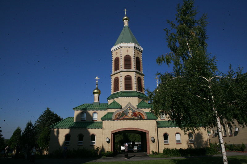  40-      -  - . :   / .