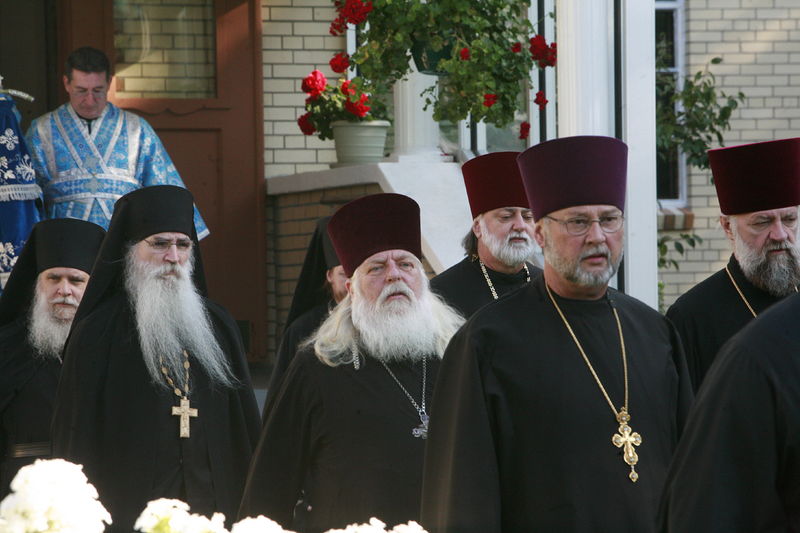  40-      -  - . :   / .