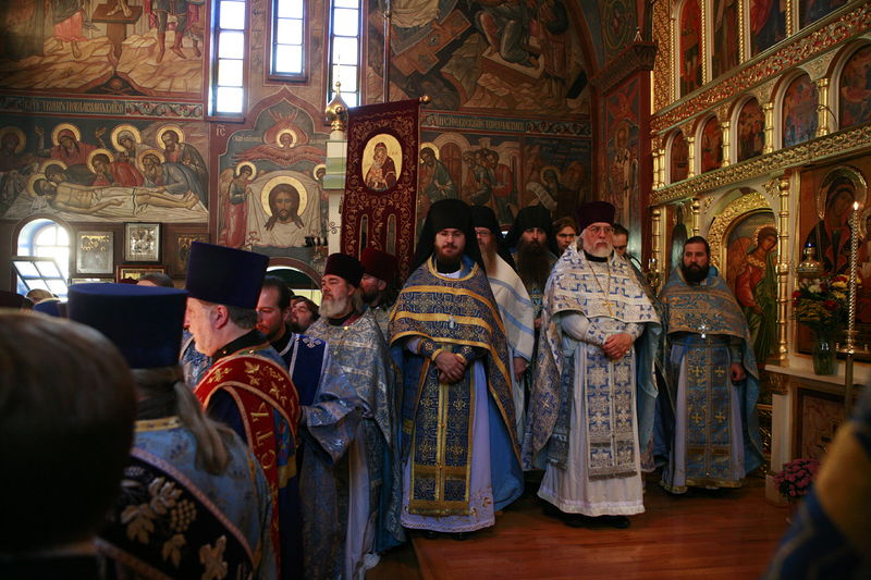  40-      -  - . :   / .