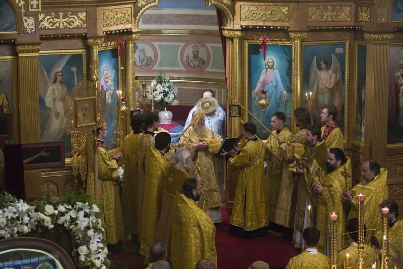  40-      -  - . :   / .