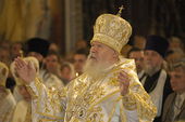 Богослужение в храме Христа Спасителя, первое после восстановления единства Русской Православной Церкви 17 мая 2007 г.