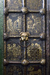 «Златые врата» (1222–1238 гг.), выполненные в технике золотого письма по черненой меди. Собор Рождества Пресвятой Богородицы Суздальского кремля