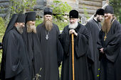 Святейший патриарх с братией Голгофо-Распятского скита