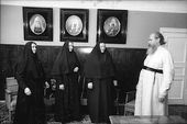 Митрополит Алексий с пюхтицкими сестрами Филаретой, Георгией и Варварой
