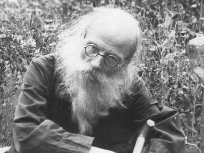 Then one day in the summer of 1915, in the town of Vyshny Volochok, when he suddenly felt a particular sense of total despair, a thought struck him like lightning about his childhood faith: What if God really does exist�shouldn�t He reveal Himself? B