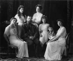 Св. царственные страстотерпцы — царь Николай, царица Александра, царевич Алексей, Великие княжны Ольга, Татьяна, Мария, Анастасия