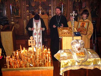 Загрузить увеличенное изображение. 576 x 432 px. Размер файла 85523 b.
 Протоиерей Роман Лукьянов и архимандрит Тихон