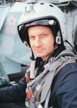 Генерал-майор военно-морской авиации Тимур Апакидзе 