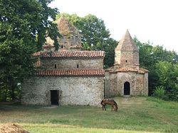 Монастырь XVI века Шуамта. Фото Мака Зардиашвили