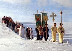 Крестный ход на Большой Уссурийский остров совершили прихожане православных храмов Хабаровска. Фото: www.zavet.ru