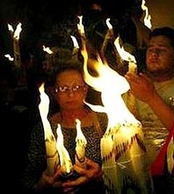 Чудо схождения Благодатного Огня.