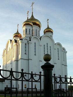 Загрузить увеличенное изображение. 600 x 800 px. Размер файла 152270 b.
 Свято-Стефановский кафедральный собор в Сыктывкаре