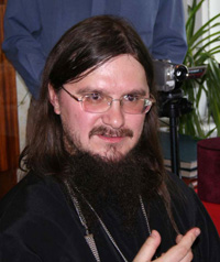 Священник Даниил Сысоев
