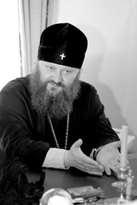 Наместник Киево-Печерской лавры архиепископ Вышгородский Павел.