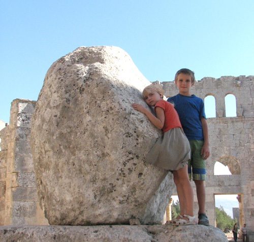 Камень столпа св. Симеона Столпника