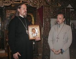 Епископ Марк с игуменом Олегом в Никольском храме в Бангкоке