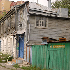 В этом доме на улице Анны Аристарховой действовал нелегальный монастырь 