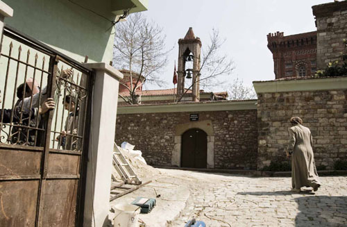 Храм Монгольской Богородицы знаменит тем, что никогда не закрывался и не переходил во власть турок