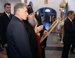 Олег Кожемяко и Архиепископ Гавриил в Градо-Благовещенском Кафедральном соборе