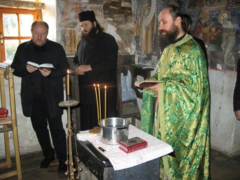 Первая литургия в келье первомученика Стефана 
