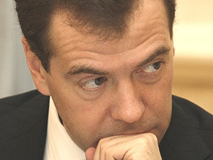 Медведев: "Алкоголизм приобрел характер национального бедствия" Фото: Анатолий ЖДАНОВ 