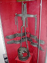 Вериги, состоящие из верижского креста, пояса и цепей, принадлежащие Святому Иоанну Блаженному по прозвищу Большой Колпак
