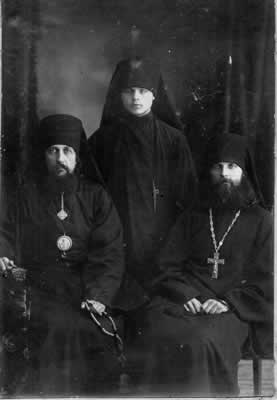 Священномученик Игнатий (Садковский), игумен Георгий (Садковский, будущий епископ), иеродиакон Алексий