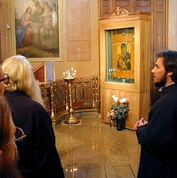 Владимирская икона Божией Матери в храме при Третьяковской галерее