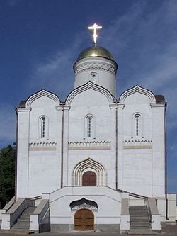 Загрузить увеличенное изображение. 450 x 600 px. Размер файла 43640 b.
 Никольский собор Николо-Угрешского монастыря