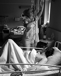 Говоря проще, реабилитационный центр – это место, где наркоманы «переламываются» (фото: ИТАР-ТАСС)