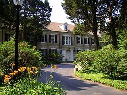 Загрузить увеличенное изображение. 500 x 375 px. Размер файла 204391 b.
 OCA Chancery, Syosset, NY