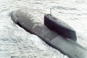 Подводный атомный крейсер "Курск" погиб 12 августа 2000 года во время учений в Баренцевом море, в 157 километрах к северо-западу от Североморска