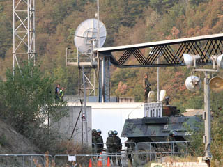 Jarinje border crossing