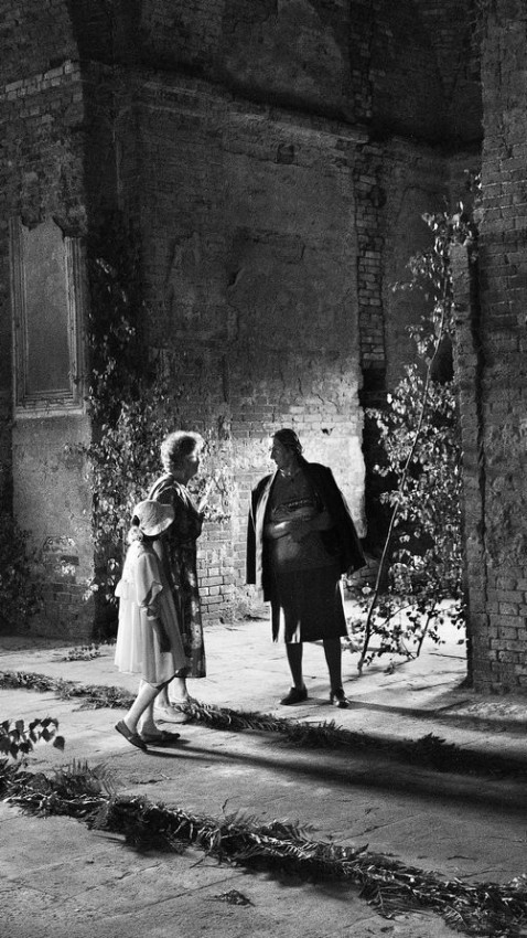 В храме святых отроков Иоанна и Иакова Менюшских. Фото: Александр Осокин