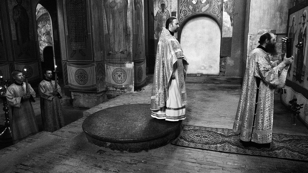 Вход с Евангелием. Фото: Александр Осокин