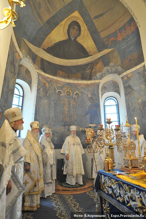 Великое освящение Покровского собора Марфо-Мариинской обители милосердия. Фото: Виктор Корнюшин