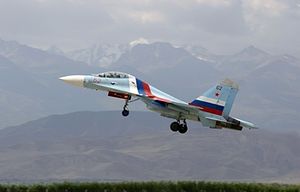 Су-27УБ Липецкого ЦБПиПЛС, авиабаза Кант, Киргизия. Фото: Андрей Зинчук