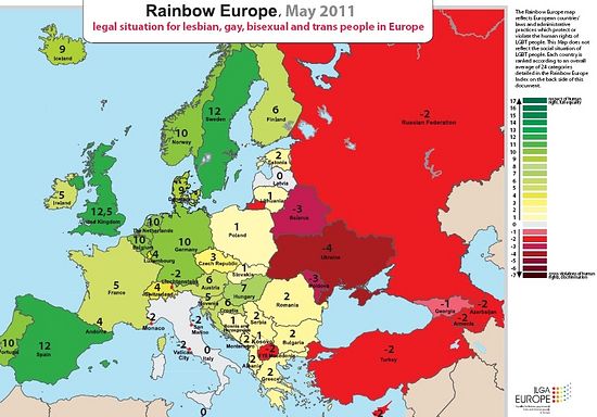 Карта Европы 2011 г., составленная извращенцами и отражающая защиту их прав по 24 показателям. Зелёным цветом закрашены страны с максимальным режимом благоприятствования извращенцам, красным цветом – минимально благоприятствующие