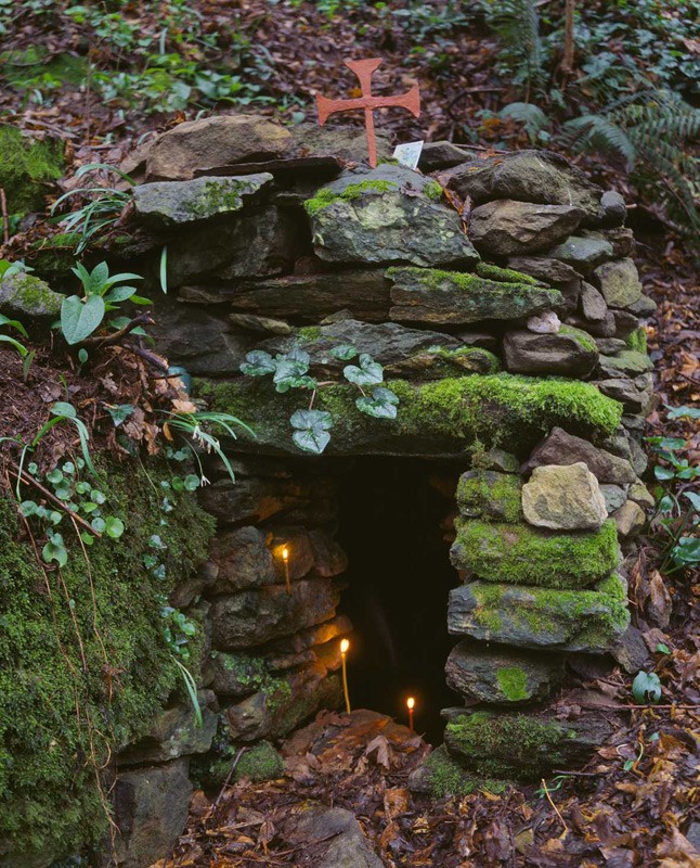 Афонская пещера. Фото: иеромонах Савватий (Севостьянов)