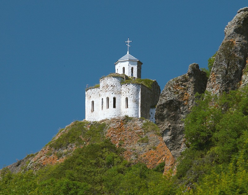 Храм святого великомученика и Победоносца Георгия, X век. КЧР. Гора Шоана