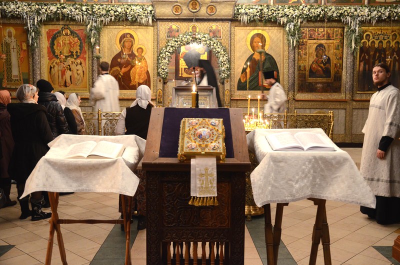 Крещенский сочельник в Сретенском монастыре.  Фото: Антон Камальдинов