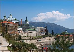 Свято-Пантелеимонов монастырь на Святой Горе Афон. Фото: Андрей Шабанов 