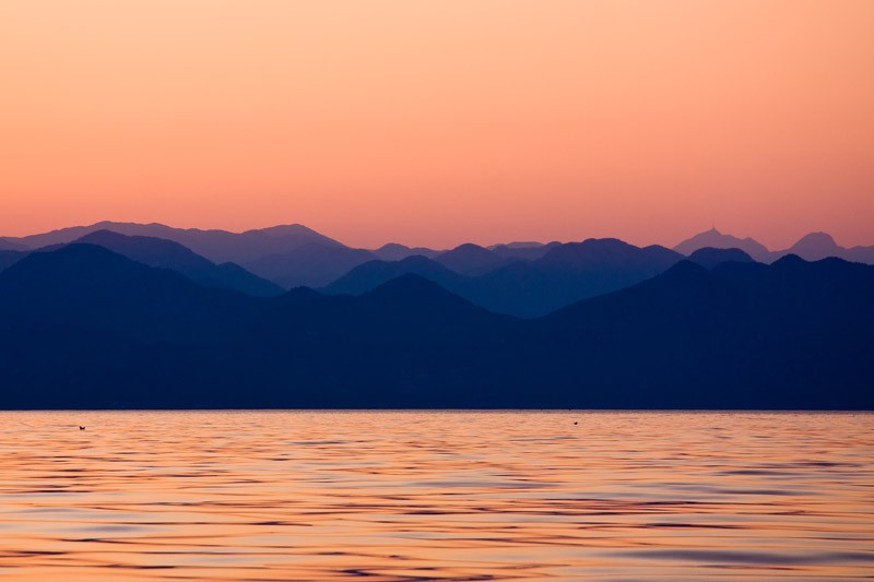 Закат на Скадарском озере. Фото: Карина Дрыганова