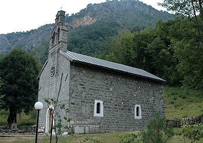 Храм св.вмч.Георгия. Монастырь Биела под Шавником. 2007 г.