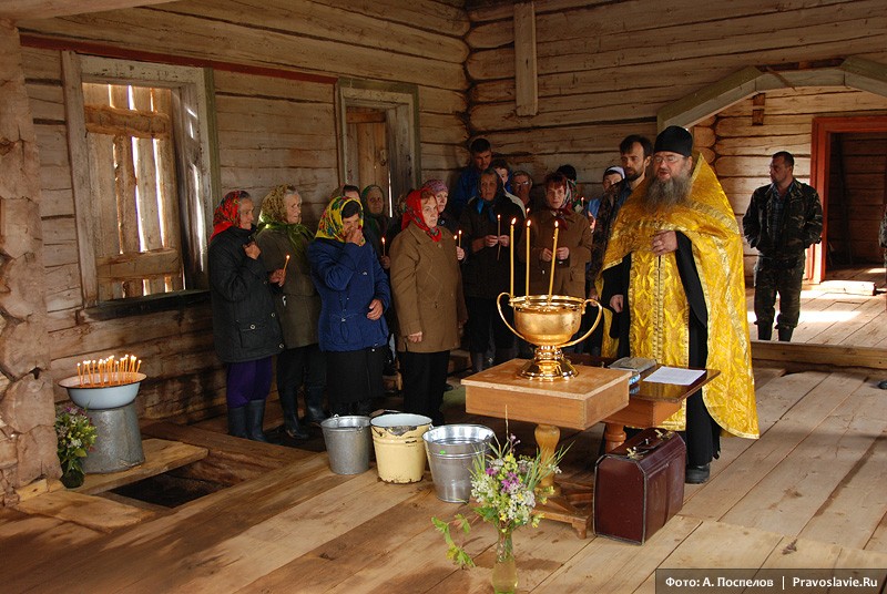 Восстановительные работы в деревянном храме села Усть-Нерманка ...