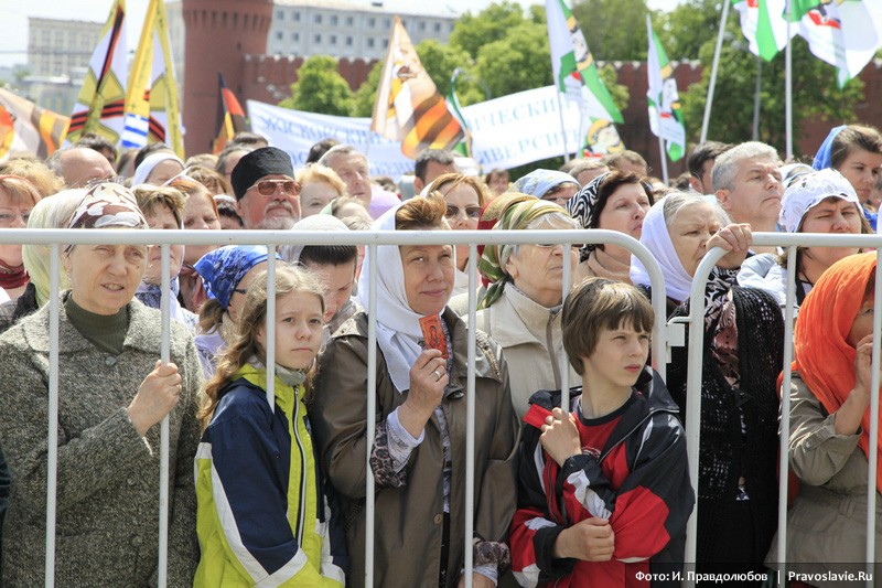 Верующие. Фото: Иван Правдолюбов / Православие.Ru